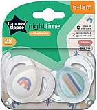 זוג מוצצים לטקס זוהרים בחושך 6-18 חודשים Night Time - מבית Tommee Tippee זוג מוצצים לטקס זוהרים בחושך 6-18 חודשים Night Time - מבית Tommee Tippee